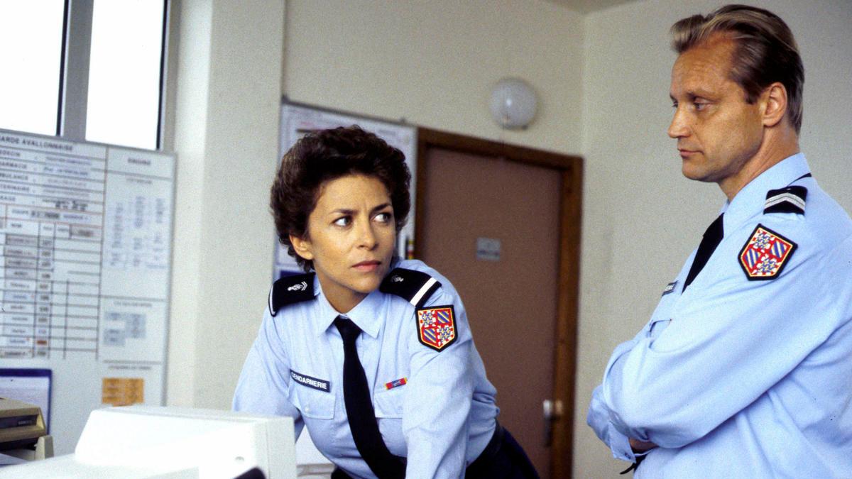 Une Femme D Honneur Streaming Saison 1 UNE FEMME D'HONNEUR (SAISON 1) : pack de communication, dates de